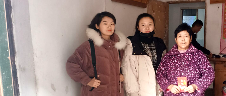 春节慰问辖区困难老人